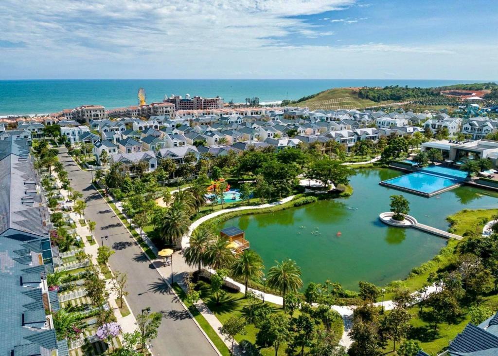 Nhà đất nội thành Phan Thiết Bình Thuận giá tốt | Thị trường Lâm Đồng mới Mua bán nhà đất Bình Thuận cũ nay thuộc Lâm Đồng Nhà đất Bình Thuận – Lâm Đồng | Giá rẻ, chính chủ Trang nhà đất Bình Thuận nay thuộc tỉnh Lâm Đồng Nhà đất biển nghĩ dưỡng Lâm Đồng khu Bình Thuận cũ, giá ngộp Bán nhà đất Bình Thuận cũ | Thị trường Lâm Đồng Nhà đất vườn cây Bình Thuận (Lâm Đồng) | Mua bán uy tín Nhà đất Lâm Đồng khu vực Bình Thuận cũ giá rẻ Mua bán resort Bình Thuận – Lâm Đồng chính chủ Nhà đất trang trại lớn 100ha Bình Thuận nay thuộc Lâm Đồng | Giá tốt Nhà đất sân bay Thiện nghiệp Bình Thuận cũ (Lâm Đồng) Mua Bán Đất giáp biển khu vực Bình Thuận cũ giá rẻ, dự án năng lượng mặt trời, nhà đất biển nghĩ dưỡng Hàm Tiến, Mũi Né.